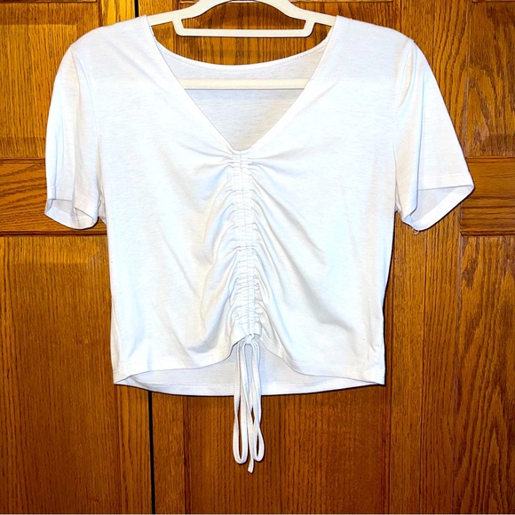 White crop top t-shirt - Picture 1 of 1